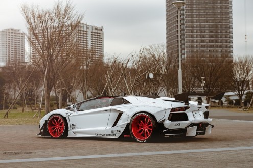 Lamborghini Aventador on LC-780