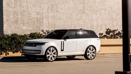 Range Rover on New M-Spectre