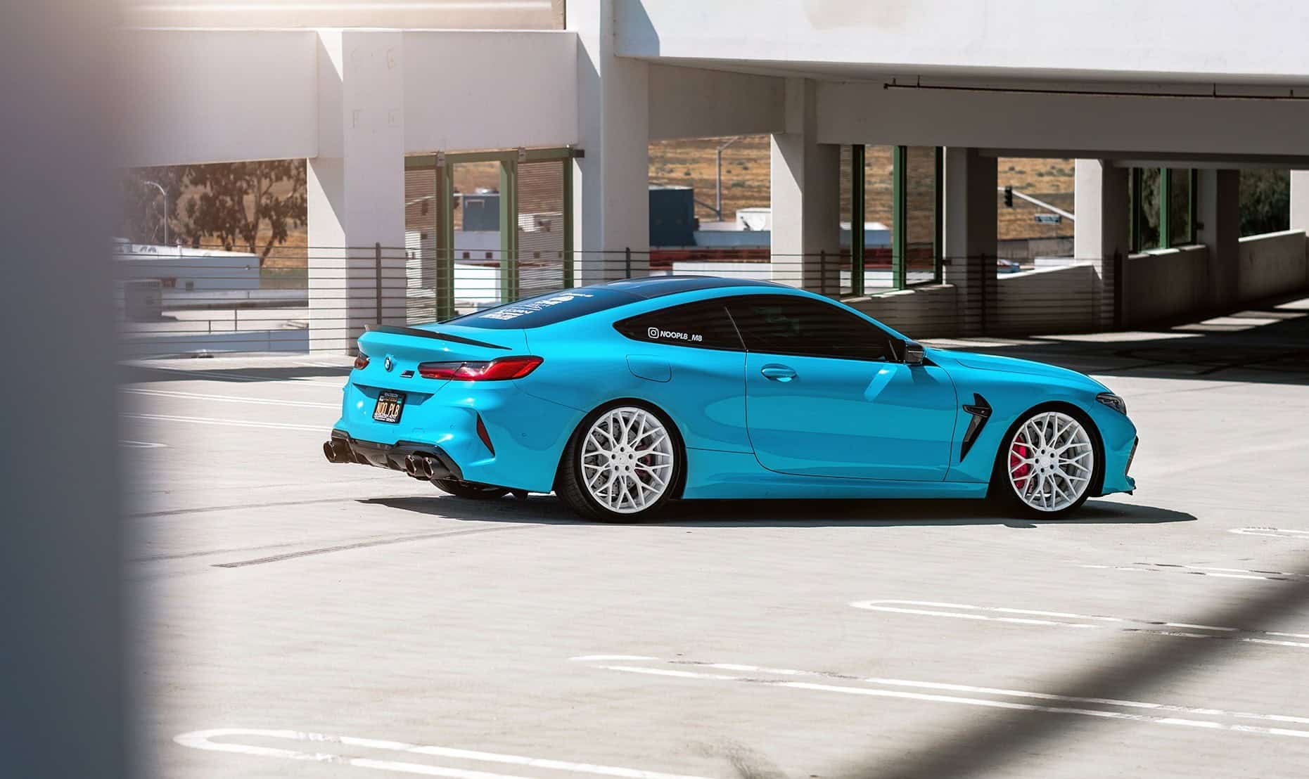 BMW M8 on Renzo RZ-107