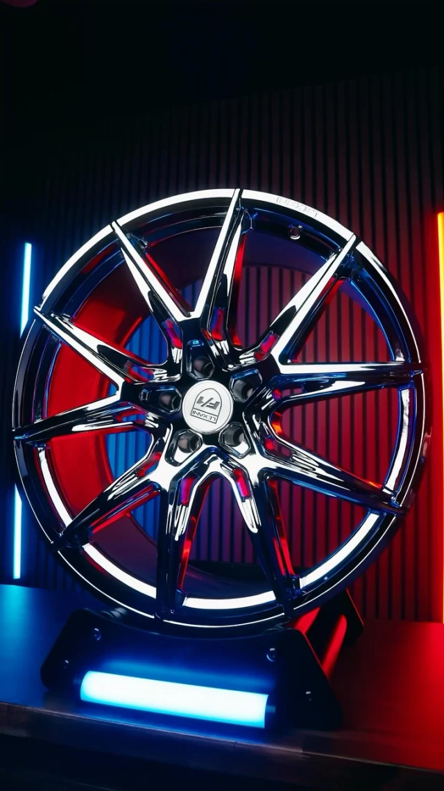 What You Putting These On!?🔥
Hyper - Chrome Finish
#lexani #customwheels #lexaniwheels #rims #wheels