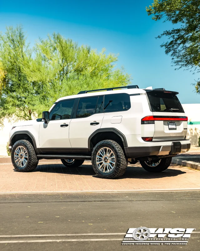 Lexus GX550 on 20s🔥
Laguna XL - Chrome Finish
by @wheelspecialistsinc 
#lexani #customwheels #lexusgx #gx550 #lexusnation